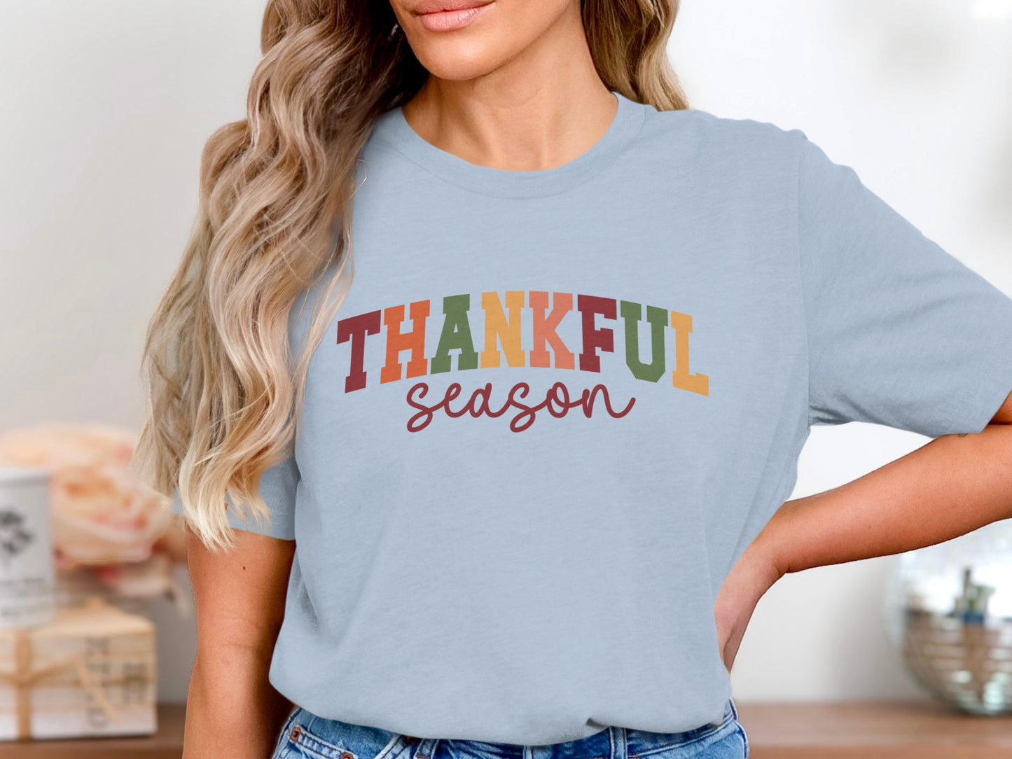 Thankful Season Graphic Tee for Autumn Shopping