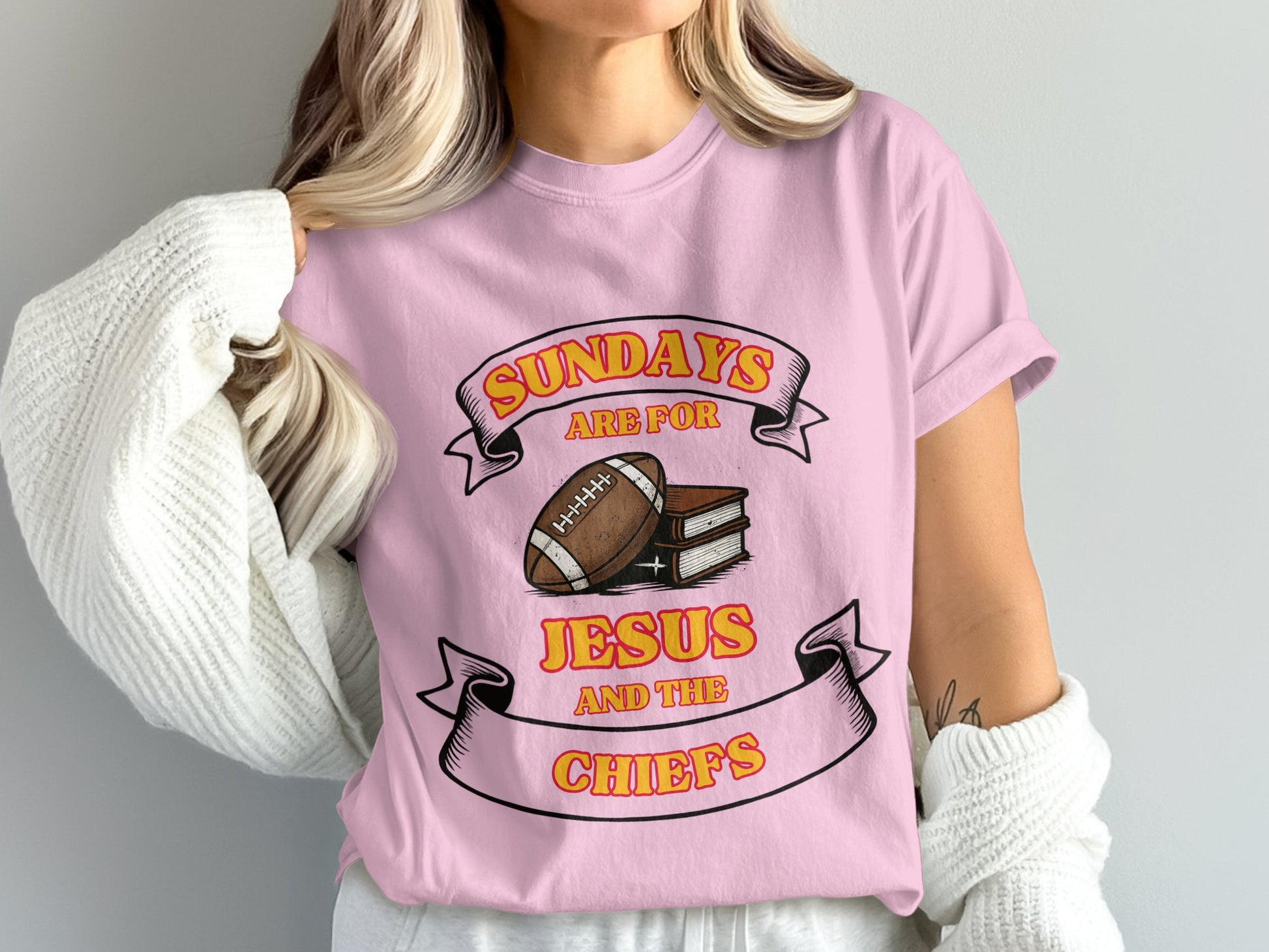 Sundays Are For Jesus And The Chiefs T-Shirt