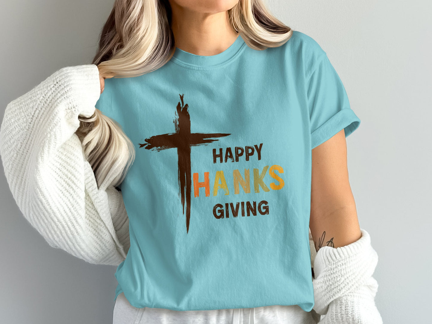 Stylish Happy Thanksgiving Cross Graphic Tee